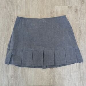 Charlotte Russe Y2k Grey Pleated Mini Skirt 7/8